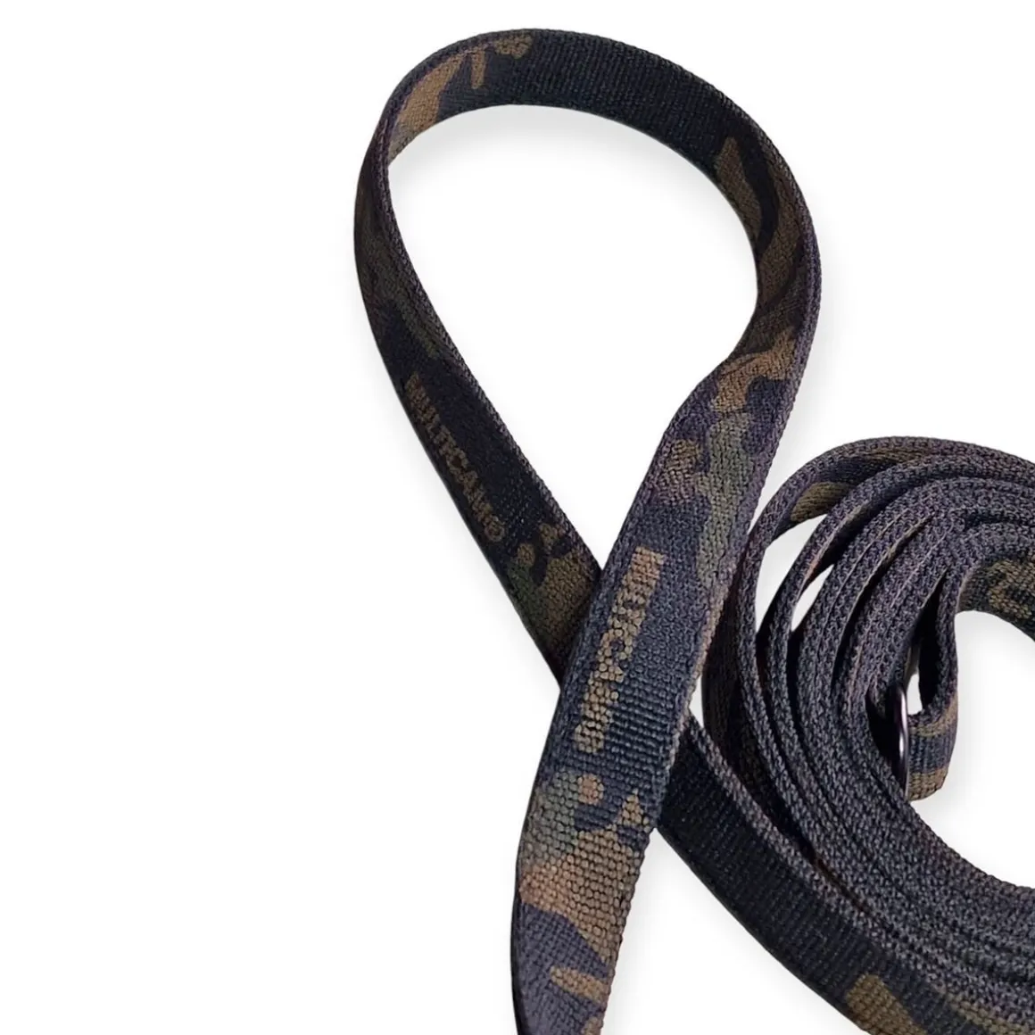 Salmiakkitassu multicam talutin twistlockilla, 250cm